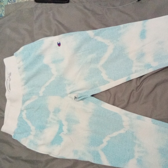 Champion🔵⚪ 🔥TIE-DYE Womens: Medium - Picture 4 of 6